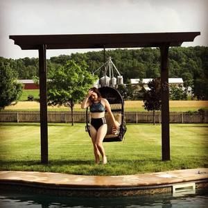 Meet your Posher, Lydia